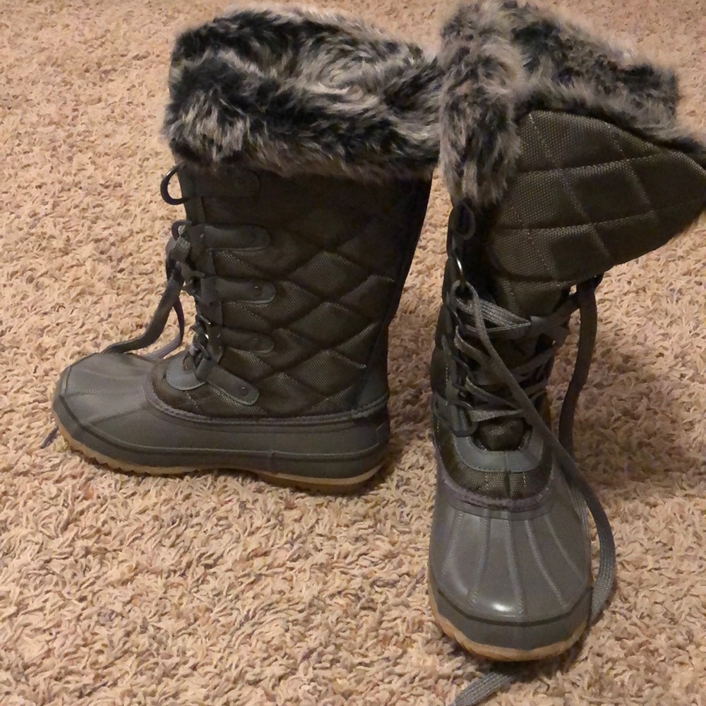 Bear paw snow boots